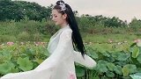 偶遇一个穿汉服的姑娘，转过脸的那一瞬间，我就知道不简单！