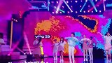 丁程鑫跳舞充满元气，循环播放的节奏