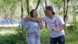二货小伙打劫美女，不想美女扮猪吃老虎，轻松把小伙制服