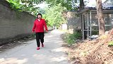 农村大妈捡弃婴，儿子儿媳翻脸被全村嘲笑，多年后大妈好日子来了