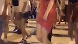 陕西最美女神广场舞燕姐，这么冷的天穿裙子跳广场舞