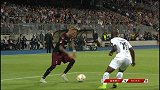 卡斯蒂列霍传至后点 博里尼倒地铲射击中边网
