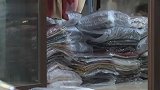 女子5个月下1450单衣服退1450单，故意少退或漏退致店铺损失12万，被采取强制措施