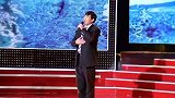 为武汉捐款！大衣哥朱之文手捧20万钞票现身捐款正能量满满