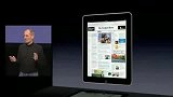 乔布斯展示苹果iPad平板电脑