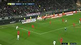 第58分钟亚眠球员卡库塔射门 - 打偏