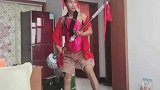 非常时期在家自娱自乐，舞台无处不在跟着节奏嗨起来