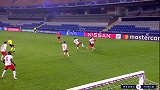 下半场补时第3分钟伊斯坦布尔球员克里维利射门-绝佳机会打偏