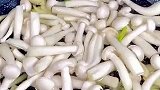 吃不完的豆腐不要扔了，跟我这样做比鲍鱼还好吃吃！