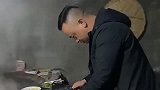 过年回丈母娘家大女婿配菜，二女婿烧锅三女婿掌厨，闺女等着吃！