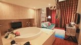 北京网红民宿PK！滑梯和浴缸你pick哪个？
