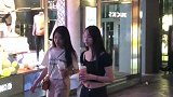 俩个小姐姐，身材实在是太好了。