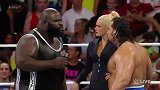WWE-14年-RAW第1108期：马克亨利登台虐暴鲁瑟夫-花絮