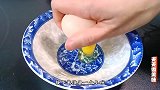 把蚝油倒入米饭中，出锅瞬间变美食，老保姆的拿手绝活，太香了