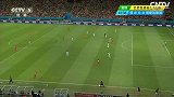 世界杯-14年-淘汰赛-1/4决赛-荷兰队前场直塞球范佩西单刀被对方门将出击得到-花絮