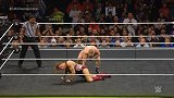WWE-17年-NXT接管大赛芝加哥：皮特邓恩VS泰勒贝特-精华