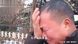 在郑州寻子无果，父母泪洒街头：希望他平安，别干犯法的事