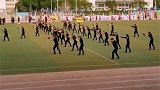 甘肃兰州：大学运动会彩排飒爽表演引热议：这不是邢克垒吗？