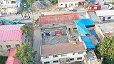 山西坍塌饭店周围路面曾多次加高 致一层变地下室