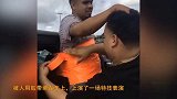 第一天把别人绑电线杆上，转天就被人绑车上到高速兜风