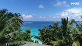 比基尼美女海上冲浪 细腰长腿身姿优美