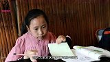 中国无臂女孩遭遗弃，2岁时被美国夫妇领养，现在生活怎样了？