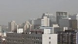 北京遭遇沙尘 部分地区严重污染