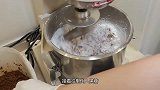 小伙街头卖火爆热饮，10元1杯，冬季一天卖出1000杯！