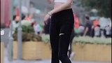 街拍长腿美女，小姐姐这身材简直完美，是你喜欢的类型吗