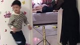 睡懒觉，被儿子和丈母娘教训了