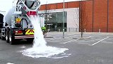 这条路一分钟喝掉4吨水，再也不用担心内涝了！