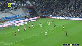 下半场补时第1分钟里尔球员奥斯梅恩射门 - 打偏