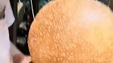 这个麻球像极了爱情，一碰就碎