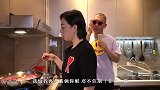 今天给老罗安排《照烧排骨》还有一碗芝士火鸡面，老罗眼镜哇塞吗