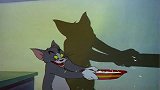 猫和老鼠：杰瑞吃了什么东西，变得力大无穷，成了钢铁侠！
