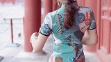 旗袍配宫殿，是不是很搭
