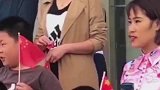 对你的疼爱，全在眼神里