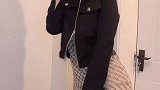 一起来尬舞 跳舞 真心换真心换不来就换人 我那么有趣谁错过我 都不是我的遗憾