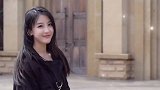 吸引我的一直是你看我时眼里的热烈。
