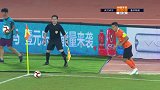 艾志波泰山压顶头槌攻门 隋维杰轻松将球没收