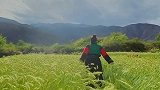 人生最好的旅行，就是你在一个陌生的地方，发现一种久违的感动！
