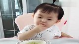 宝宝是这样子吃饺子，一口一个势不可挡，太能吃了