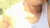 在这形形色色的社会，请少一些伤害，多一点关爱