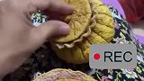 女子用柚子皮制作精美茶罐