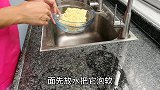家常版炒素面做法，入口回味香，只要掌握这些步骤