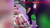 男子剔排骨劲太大割伤手腕，2根血管被割断，当事人回应