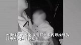 5个月婴儿被锁车内大哭，民警救援宝妈闻声赶来，宝妈：拿尿不湿去了