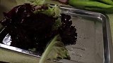 180买了一堆五花肉，大彭今天吃“生菜包肉”一口一个过瘾