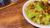 我认为这是包菜最好吃的做法，不放肉也无敌下饭！