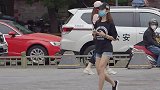 夏季短裤成为女生的常见穿搭，如何穿出漂亮的感觉款式很重要